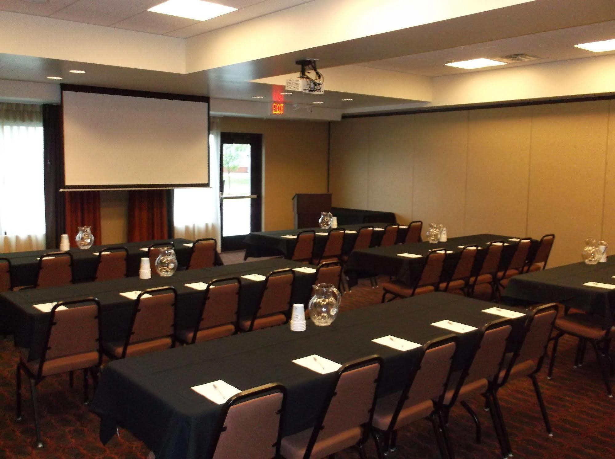 Hampton Inn & Suites Grand Forks Luaran gambar